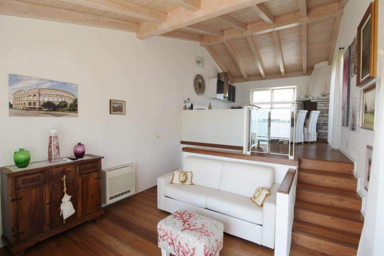 Istrian Villa With Unique Sea View Lovrečica Exteriör bild